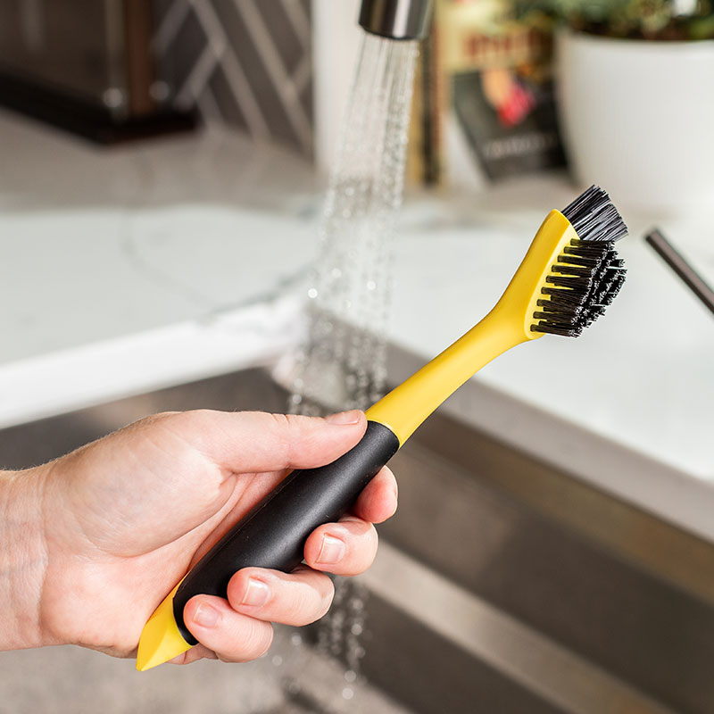 Corner & Groove Brush | Outdoor Cooking Essential