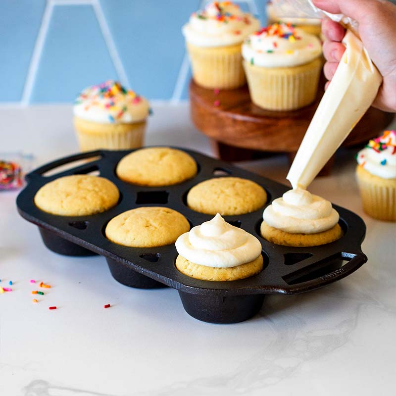 Seasoned Cast Iron Muffin Pan | Kitchen Starter Bundle