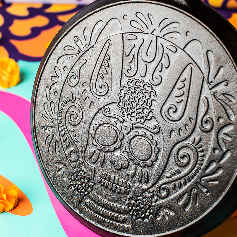 10.5 Inch Seasoned Cast Iron Xolo Sugar Skull Griddle with Deluxe Handle Holder | Stovetop and Grill Cooking