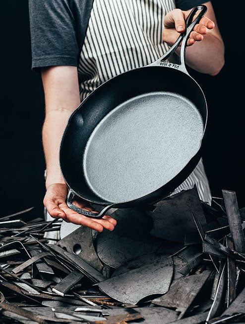 Blacklock Lightweight Skillet | Everyday Seasoned Cast Iron
