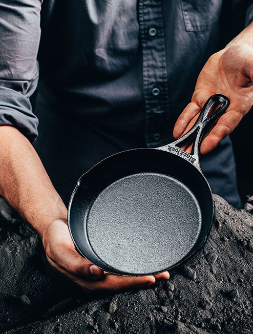 Blacklock Lightweight Skillet | Everyday Seasoned Cast Iron