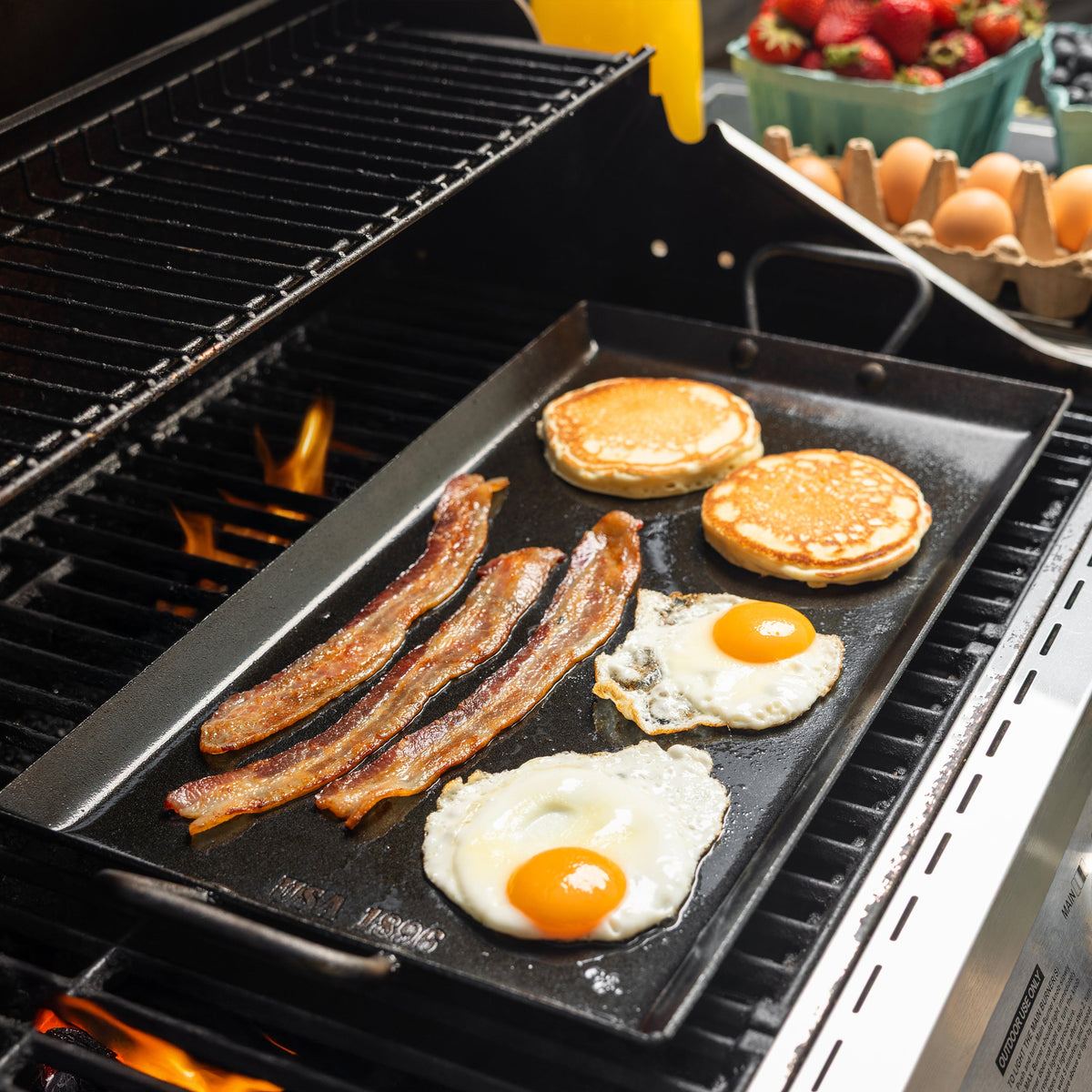 18 x 10 Inch Seasoned Carbon Steel Griddle | Stovetop and Grill Cooking