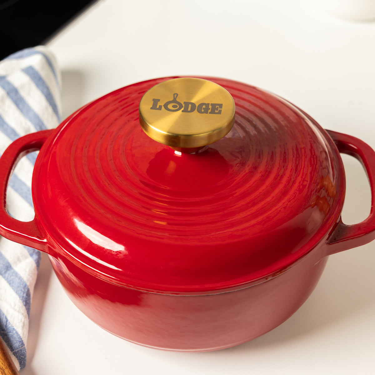 1.5 Quart Essential Enamel Dutch Oven | Versatile Cast Iron Cooking