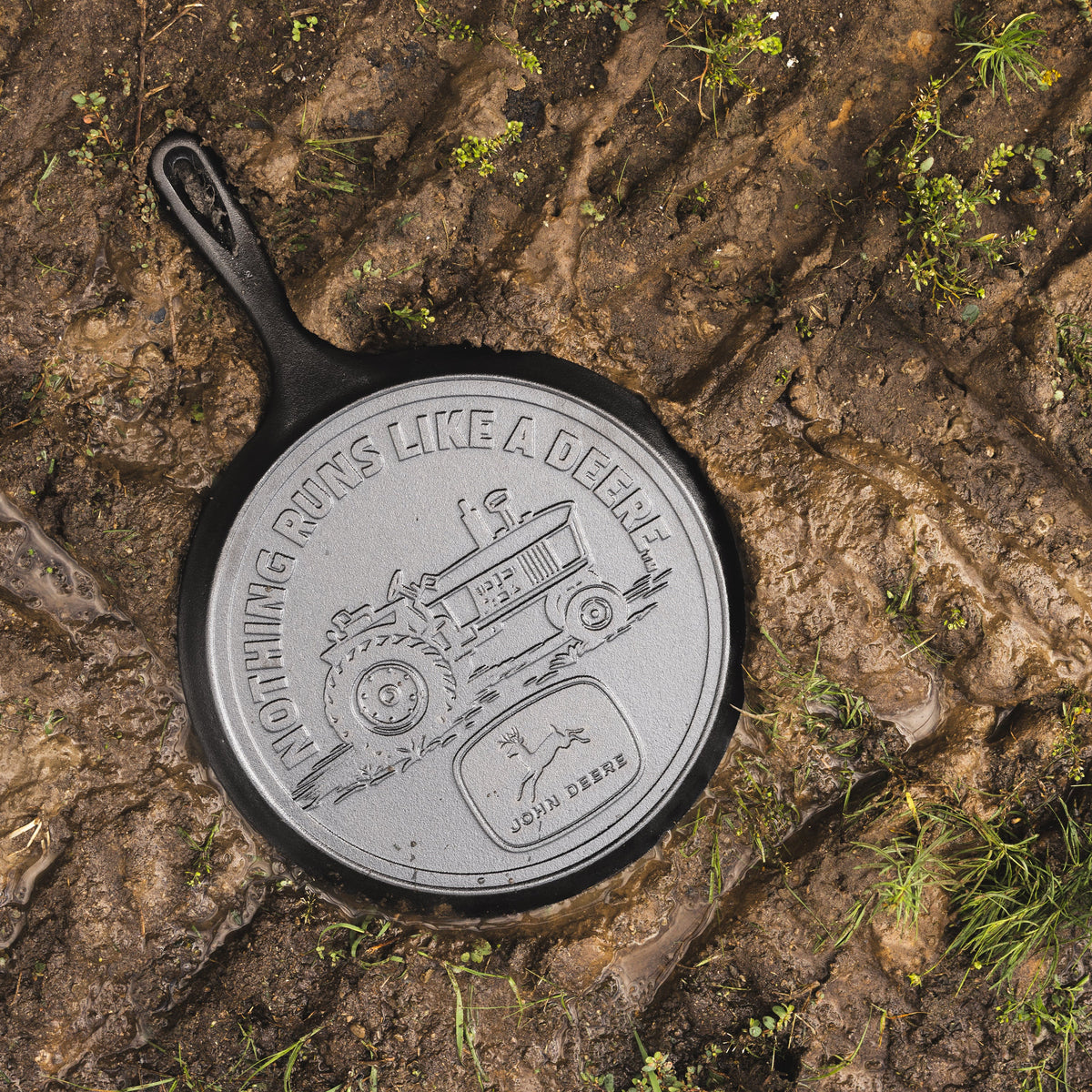10.5 Inch Seasoned Cast Iron Griddle, John Deere Tractor | Stovetop and Grill Cooking