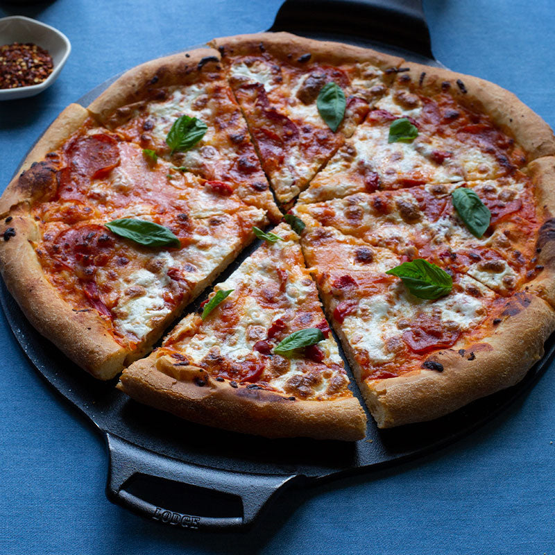 15 Inch Seasoned Cast Iron Pizza Pan | Home Baking Essential