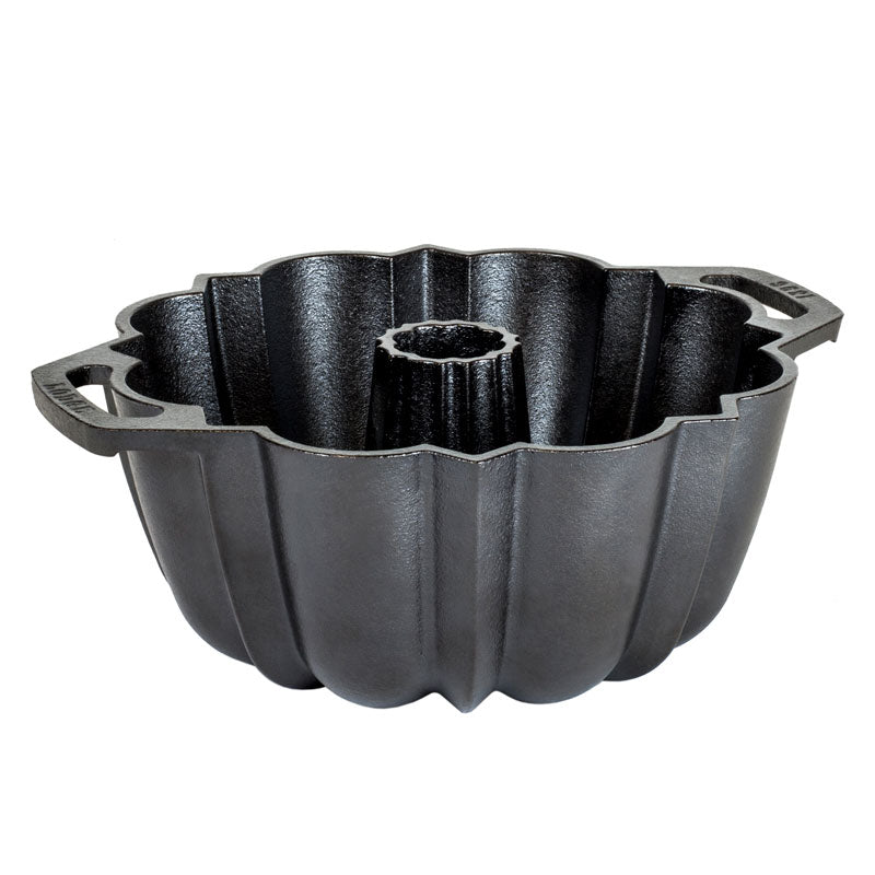Seasoned Cast Iron Fluted Cake Pan | Kitchen Starter Bundle