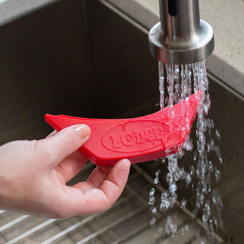Silicone Assist Handle Holder | Outdoor Cooking Essential