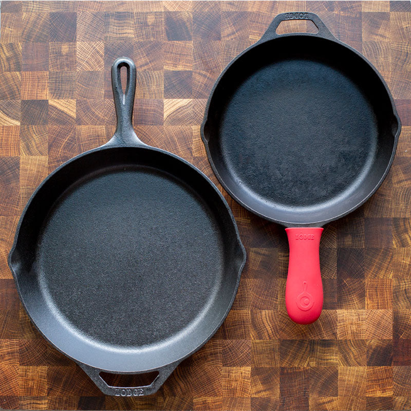 Lodge Fan-Favorite Skillets Set with Handle Holder | Everyday Seasoned Cast Iron