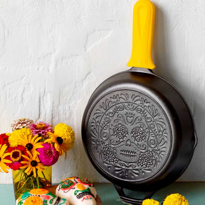 Seasoned Cast Iron Sugar Skull Skillet with Deluxe Handle Holder | Everyday Seasoned Cast Iron