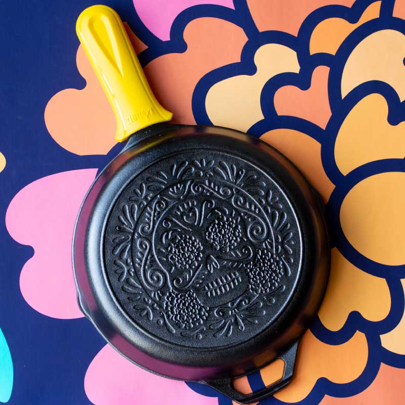 Seasoned Cast Iron Sugar Skull Skillet with Deluxe Handle Holder | Everyday Seasoned Cast Iron