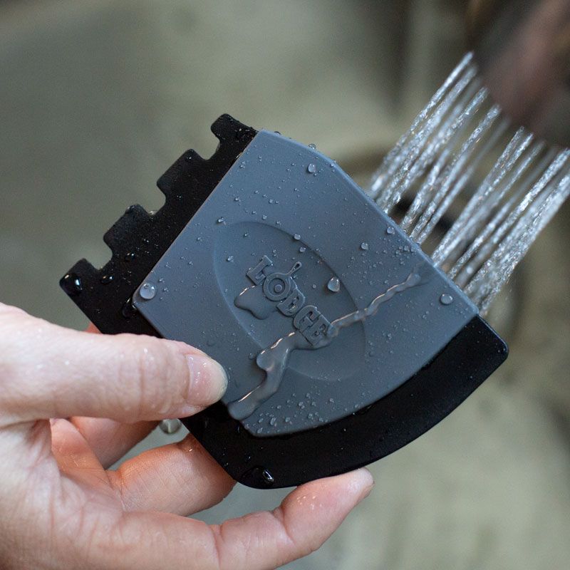 Deluxe Pan Scraper | Outdoor Cooking Essential